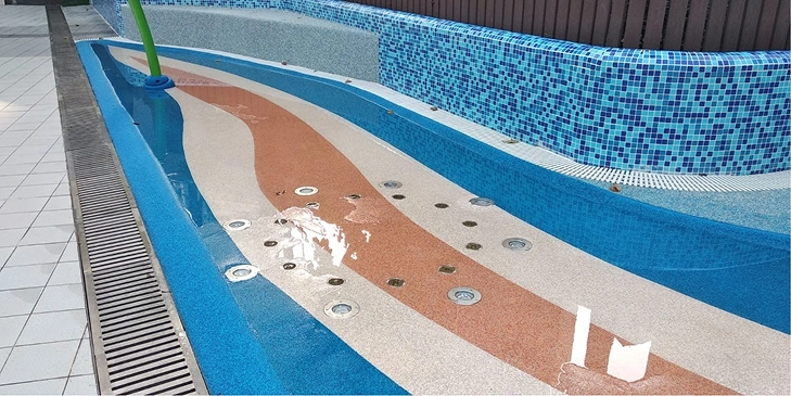Poolside flooring